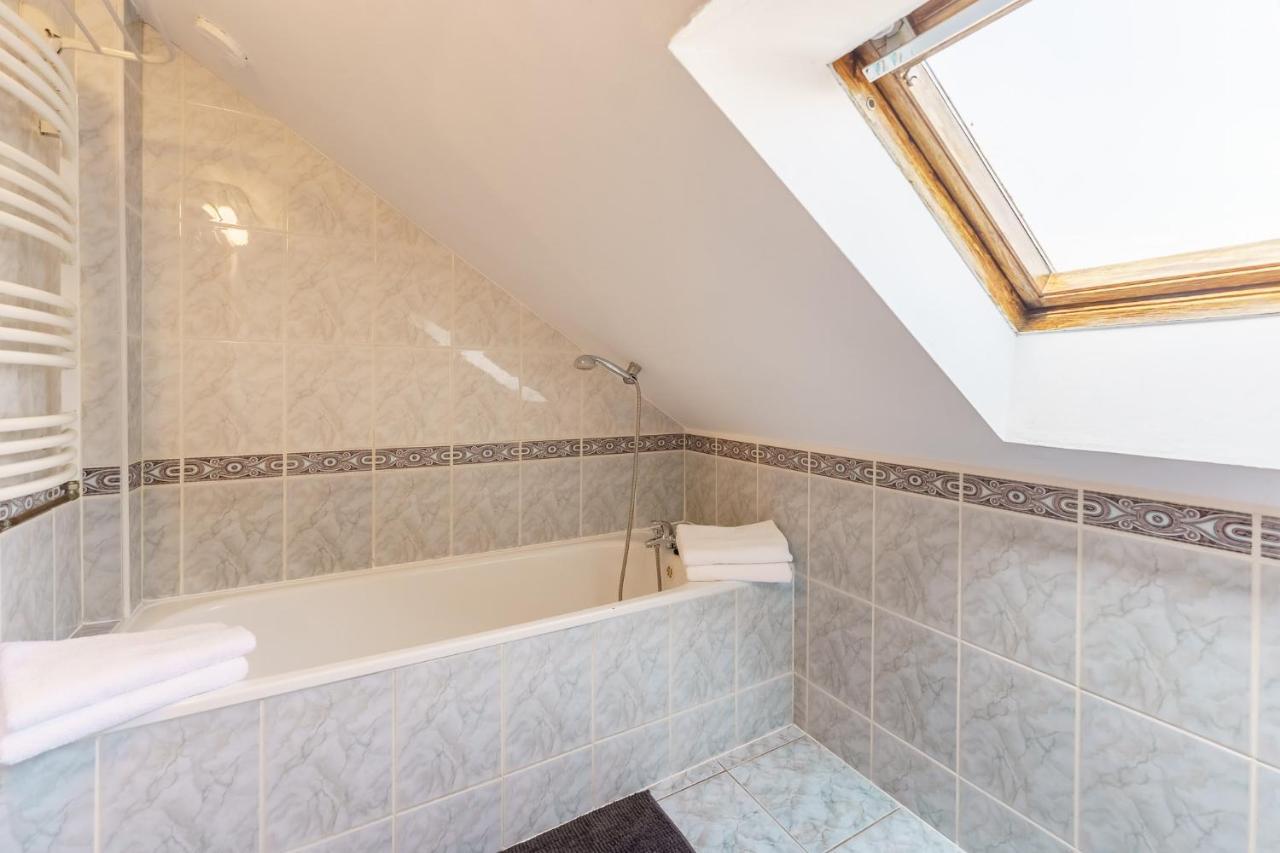 Klimatyczny Apartament Przy Bulwarze Optima Lägenhet Kołobrzeg Exteriör bild